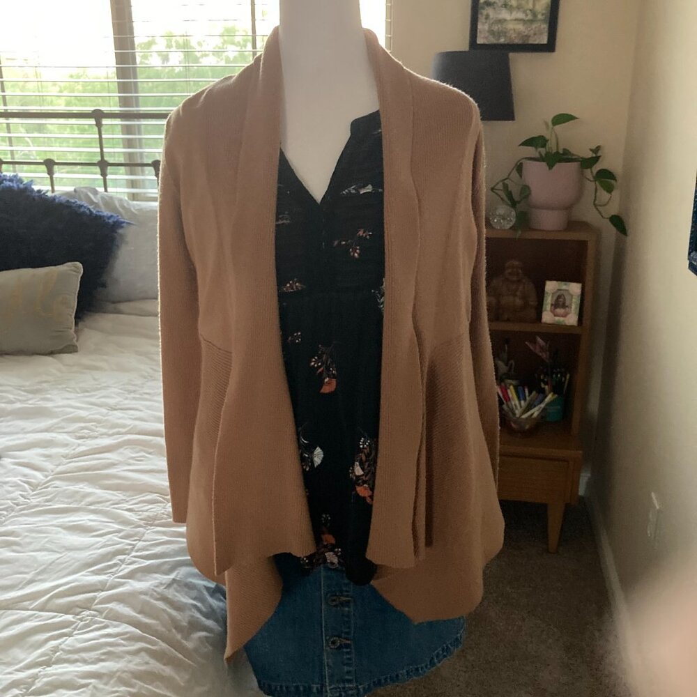 Zara Knit - Picture 2 of 3